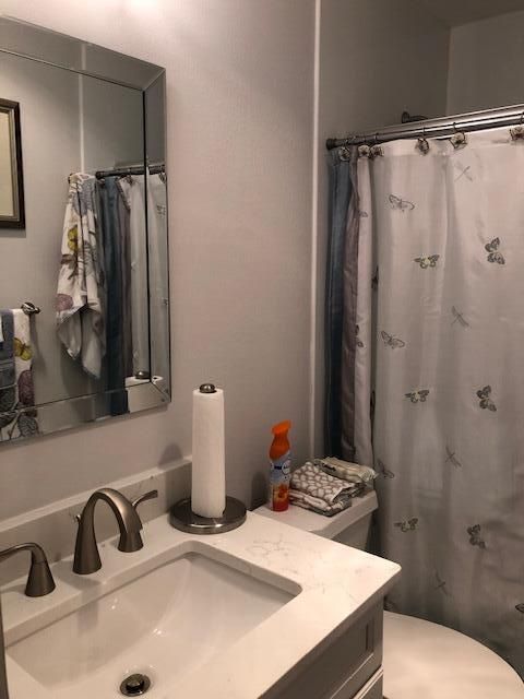Q 8 m bath sink