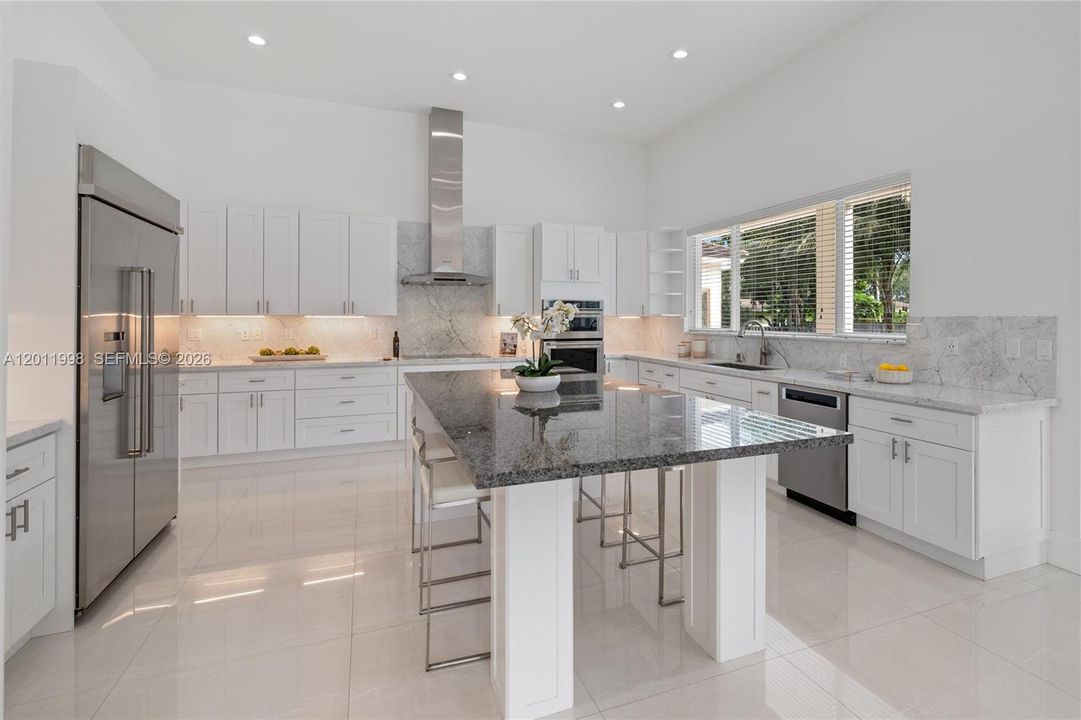 Recently Sold: $2,200,000 (4 beds, 5 baths, 3567 Square Feet)