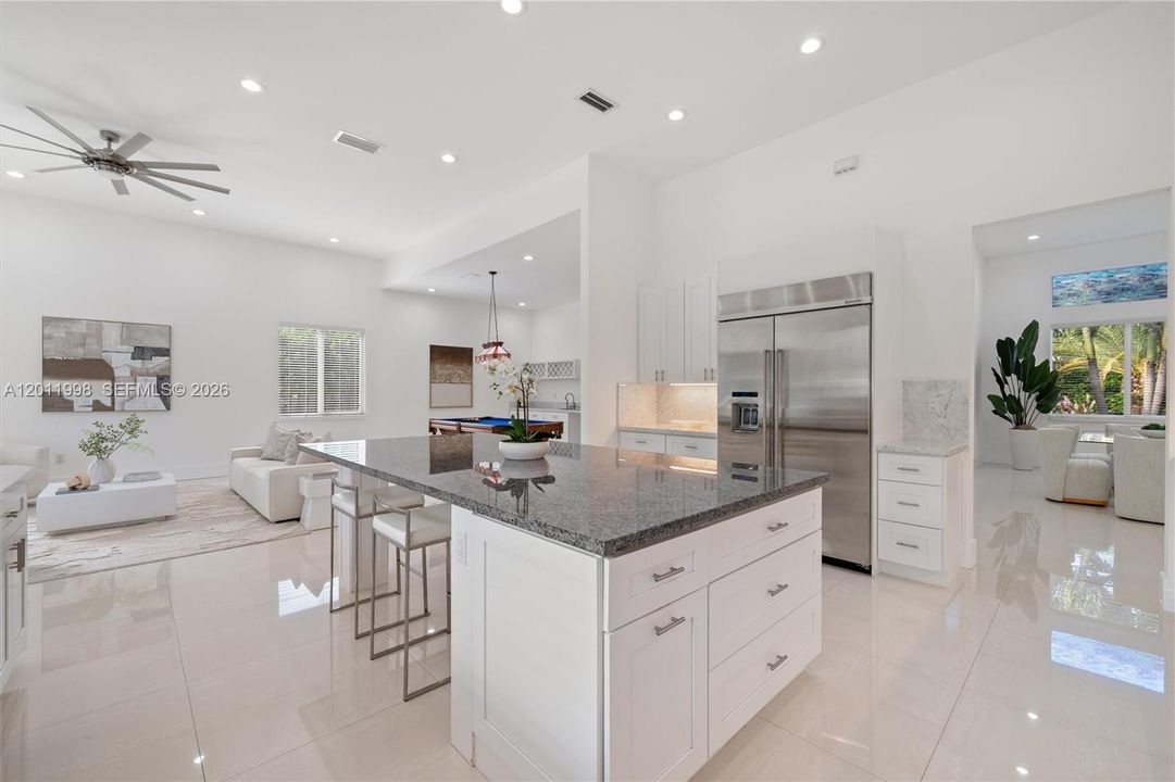 Recently Sold: $2,200,000 (4 beds, 5 baths, 3567 Square Feet)