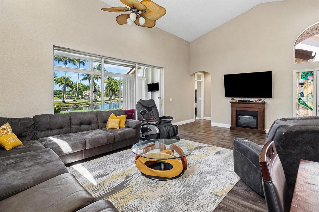 Living Room/Family Room