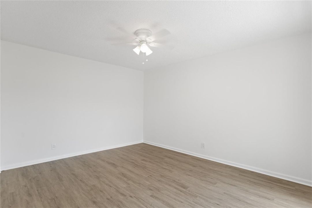 Guest bedroom