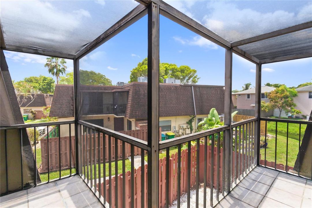 Screened balcony
