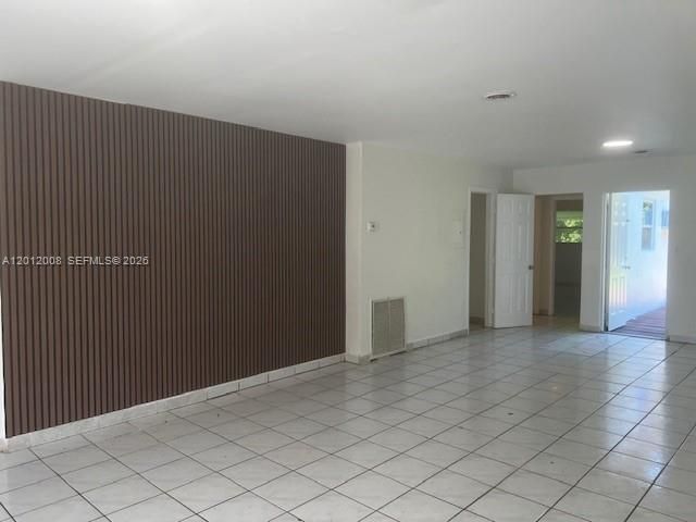 В аренду: $2,550 (3 спален, 2 ванн, 1833 Квадратных фут)
