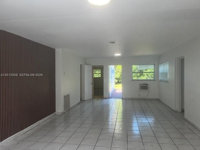 В аренду: $2,550 (3 спален, 2 ванн, 1833 Квадратных фут)