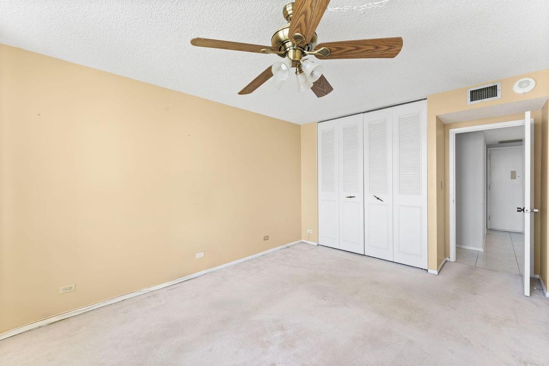 25-web-or-mls-230-174th-st-2402