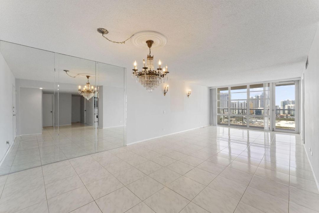 4-web-or-mls-230-174th-st-2402