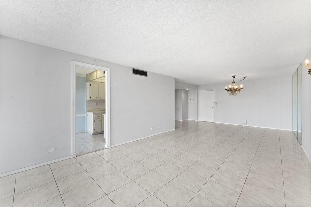 6-web-or-mls-230-174th-st-2402