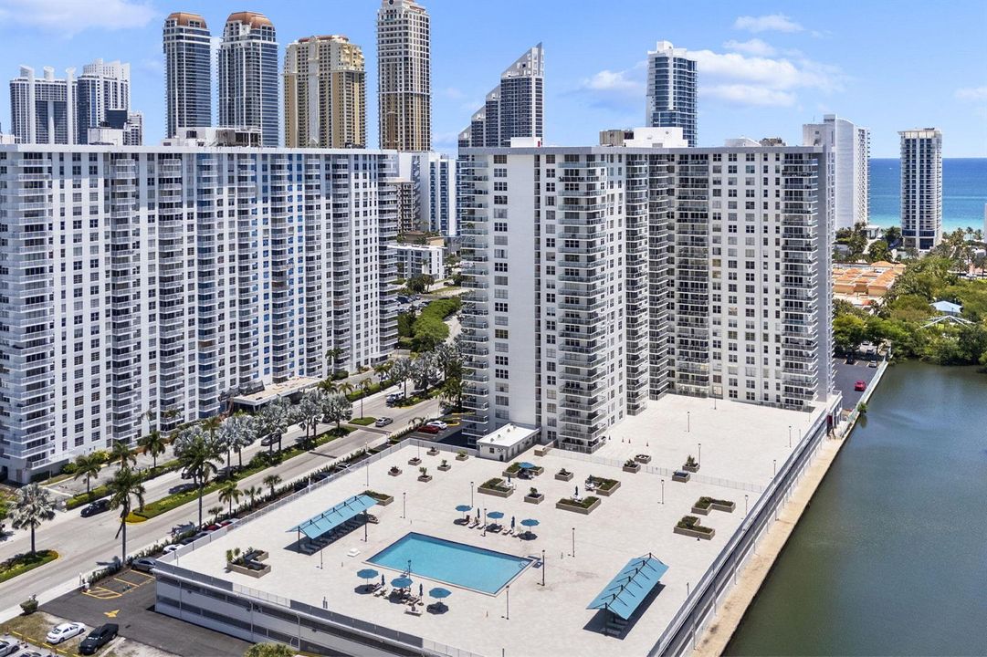 36-web-or-mls-230-174th-st-2402