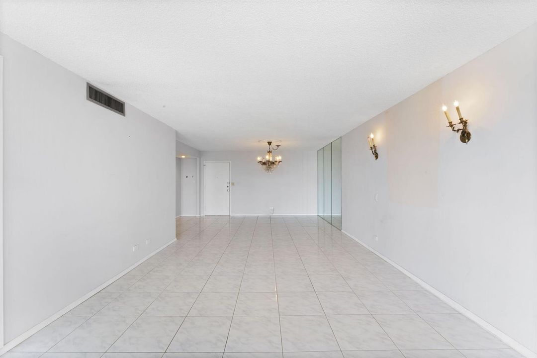 7-web-or-mls-230-174th-st-2402