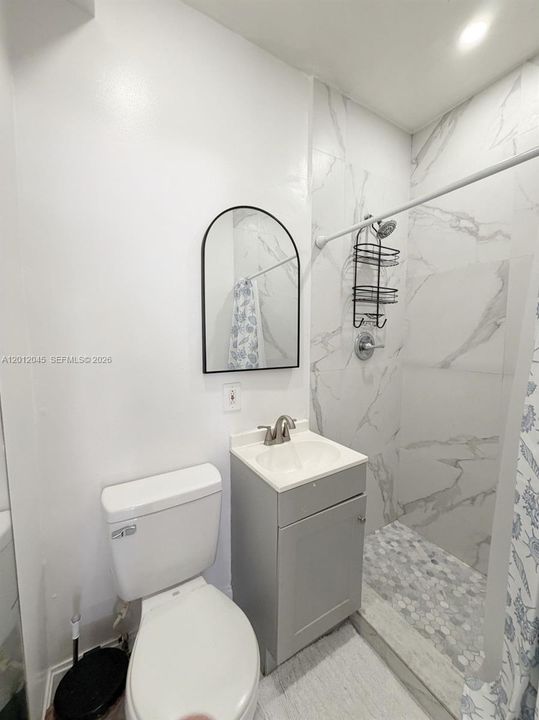 For Rent: $1,450 (0 beds, 1 baths, 200 Square Feet)