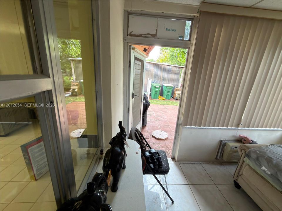 En Venta: $250,000 (2 camas, 1 baños, 1002 Pies cuadrados)