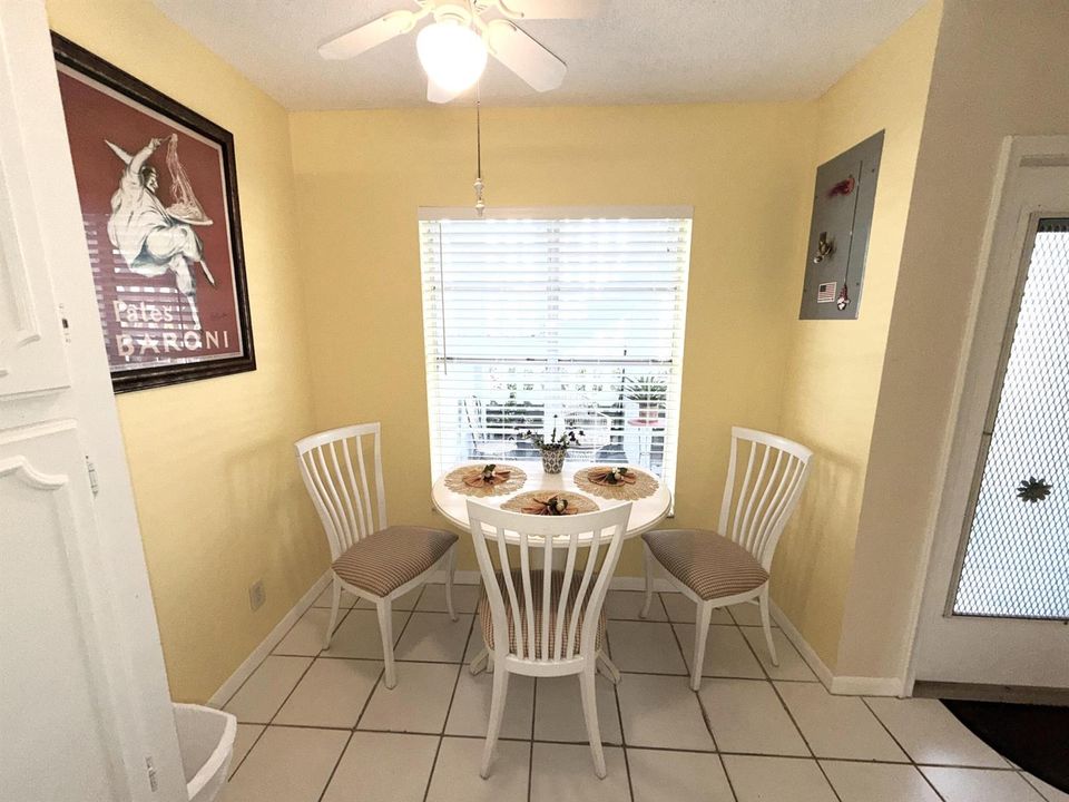 Breakfast area