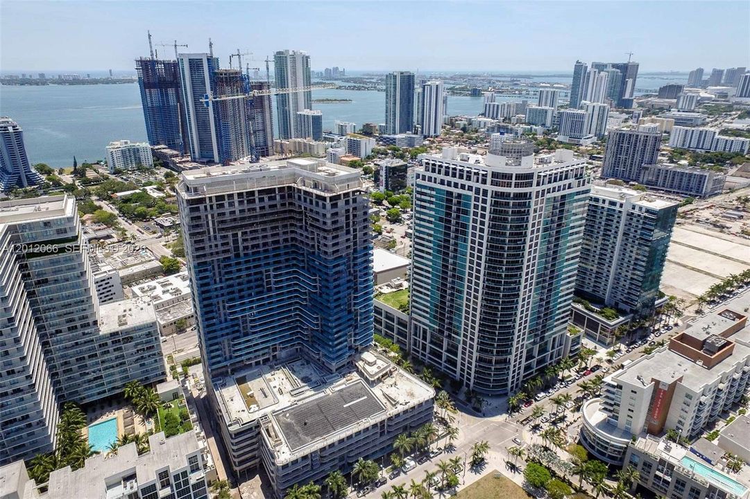 For Sale: $662,000 (2 beds, 2 baths, 1088 Square Feet)