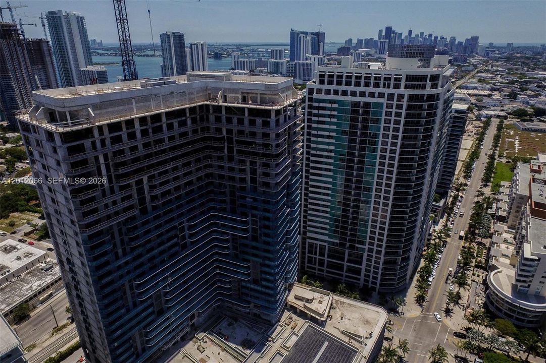For Sale: $662,000 (2 beds, 2 baths, 1088 Square Feet)