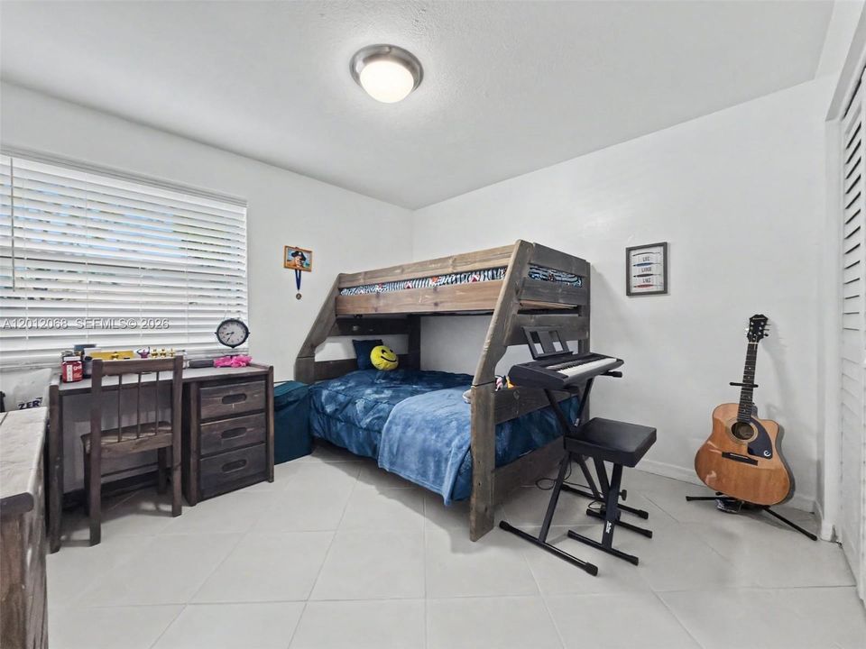 Activo con contrato: $450,000 (3 camas, 2 baños, 1190 Pies cuadrados)