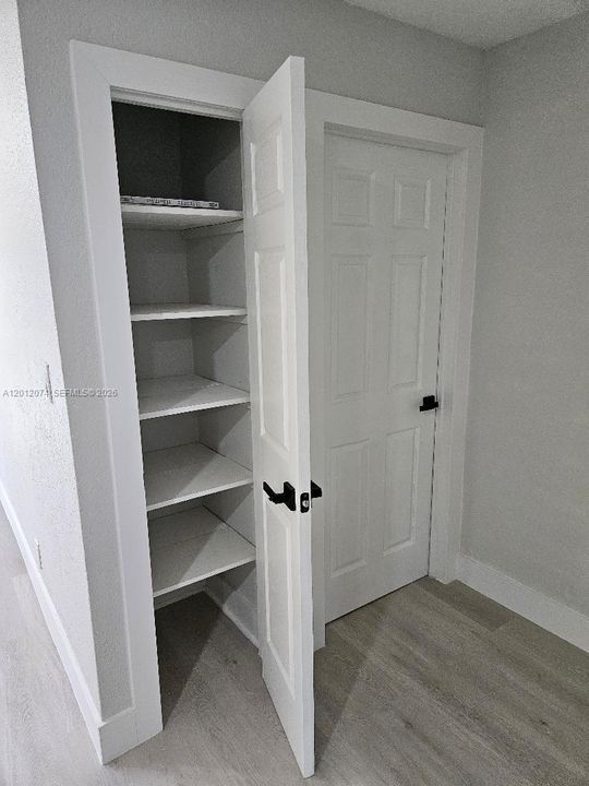Activo con contrato: $389,900 (3 camas, 2 baños, 1446 Pies cuadrados)