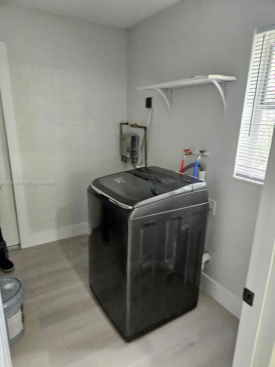 Activo con contrato: $389,900 (3 camas, 2 baños, 1446 Pies cuadrados)