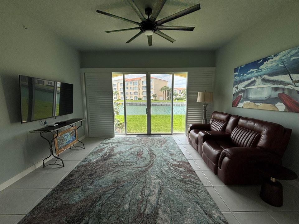 Fla Room