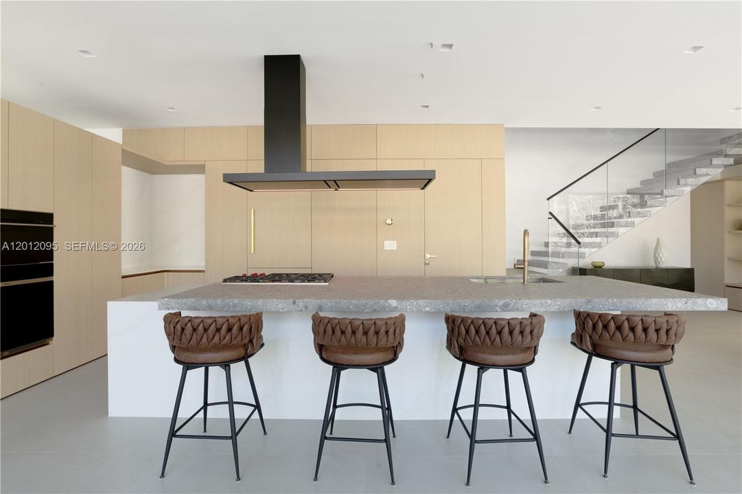 For Sale: $5,300,000 (6 beds, 5 baths, 4237 Square Feet)