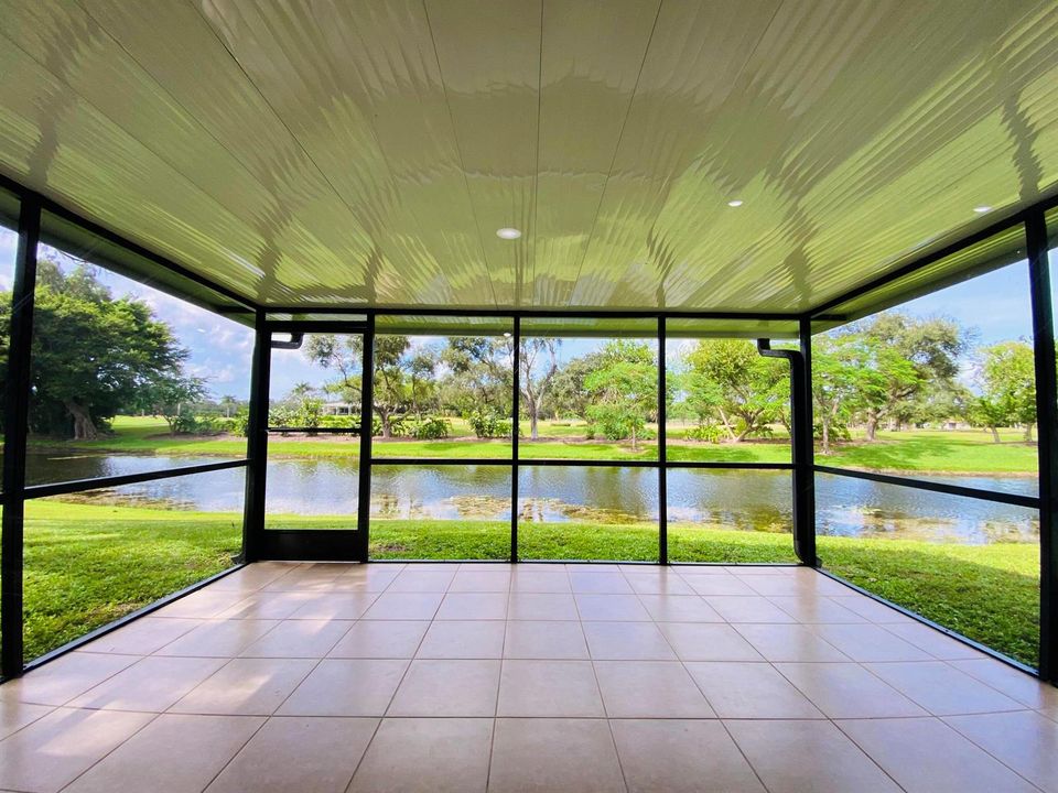 Screened In Patio