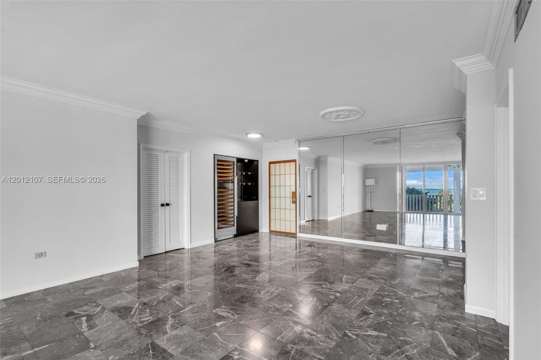 For Sale: $1,275,000 (2 beds, 2 baths, 1580 Square Feet)