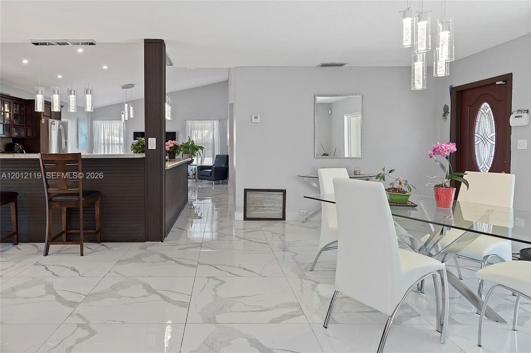 For Sale: $980,000 (3 beds, 2 baths, 1826 Square Feet)