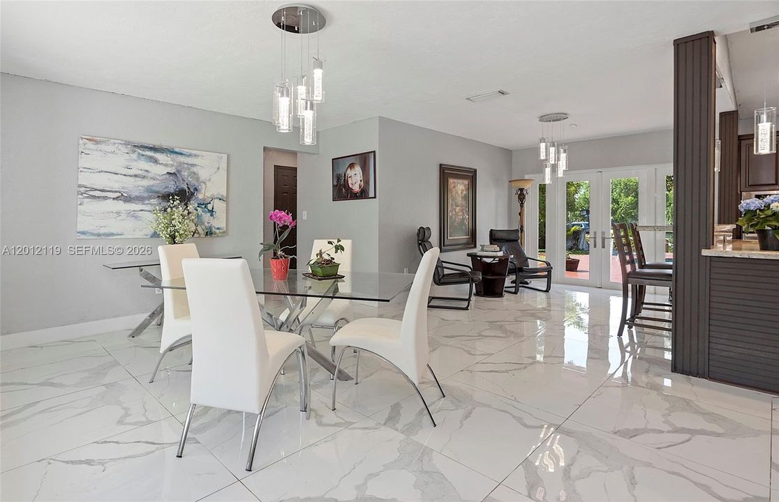 For Sale: $980,000 (3 beds, 2 baths, 1826 Square Feet)