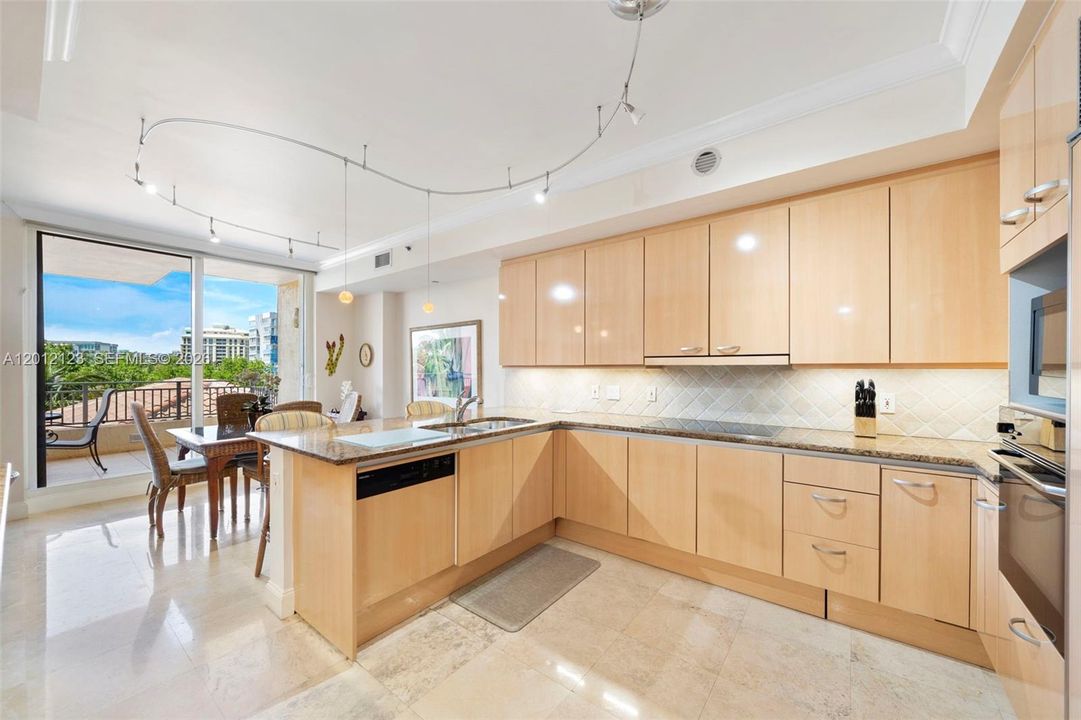 For Sale: $3,549,000 (3 beds, 3 baths, 2510 Square Feet)