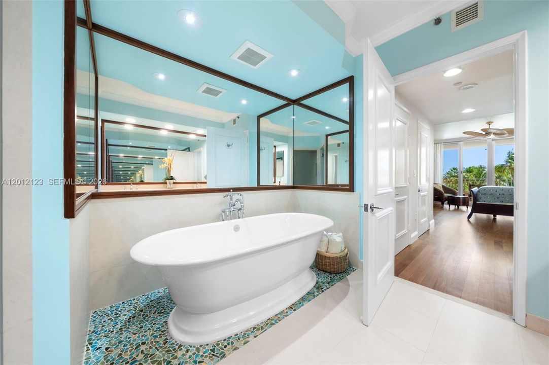 For Sale: $3,549,000 (3 beds, 3 baths, 2510 Square Feet)