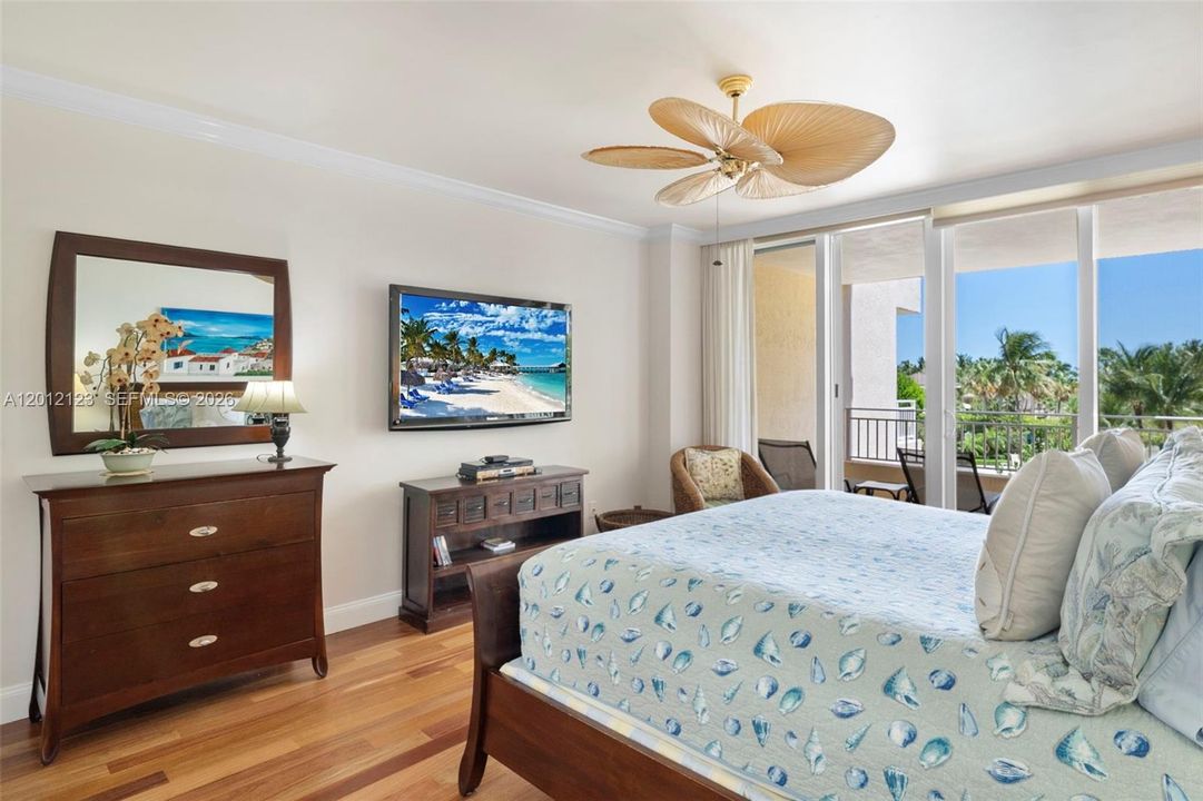 For Sale: $3,549,000 (3 beds, 3 baths, 2510 Square Feet)