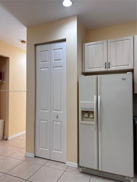For Rent: $2,750 (3 beds, 2 baths, 1482 Square Feet)