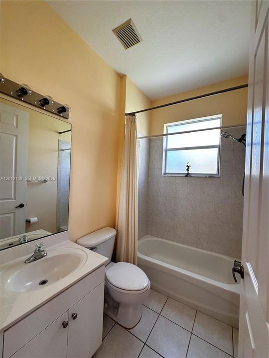 For Rent: $2,750 (3 beds, 2 baths, 1482 Square Feet)