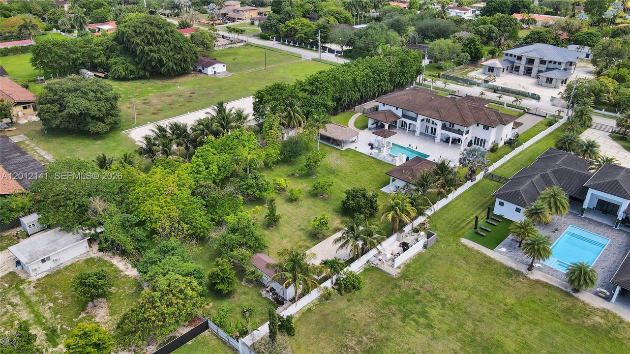En Venta: $6,490,000 (8 camas, 9 baños, 9196 Pies cuadrados)
