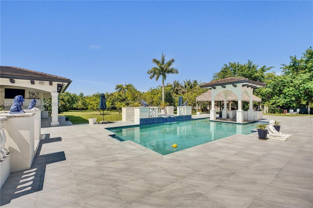 En Venta: $6,790,000 (8 camas, 9 baños, 9196 Pies cuadrados)
