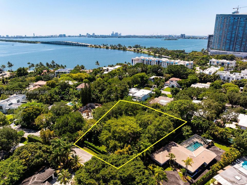 For Sale: $8,300,000 (3 beds, 3 baths, 2497 Square Feet)