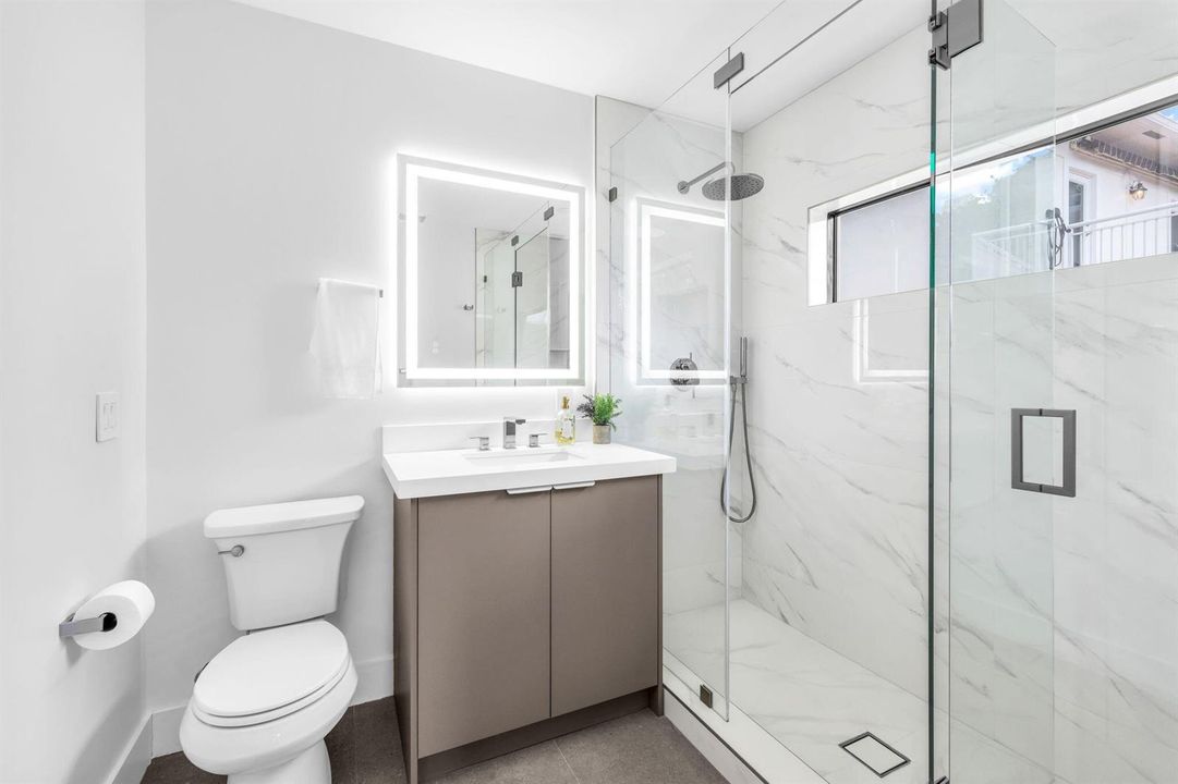 4-web-or-mls-photo-1 (2)