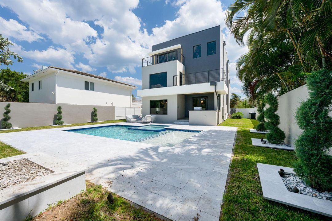44-web-or-mls-photo-41