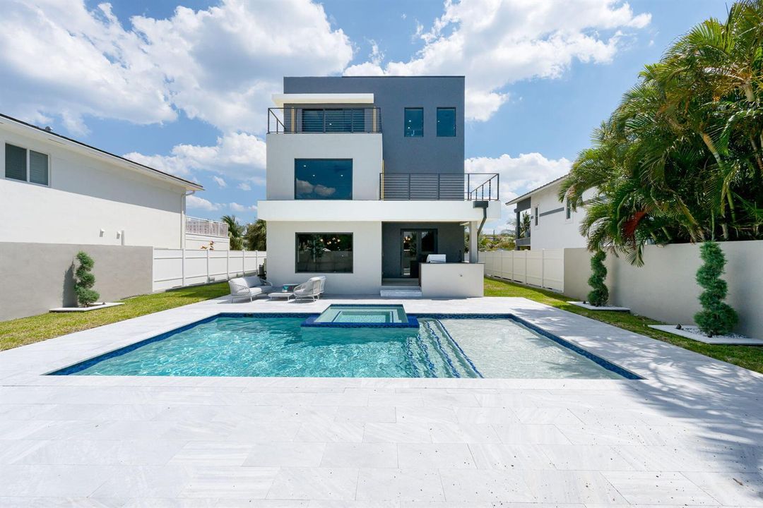 45-web-or-mls-photo-42