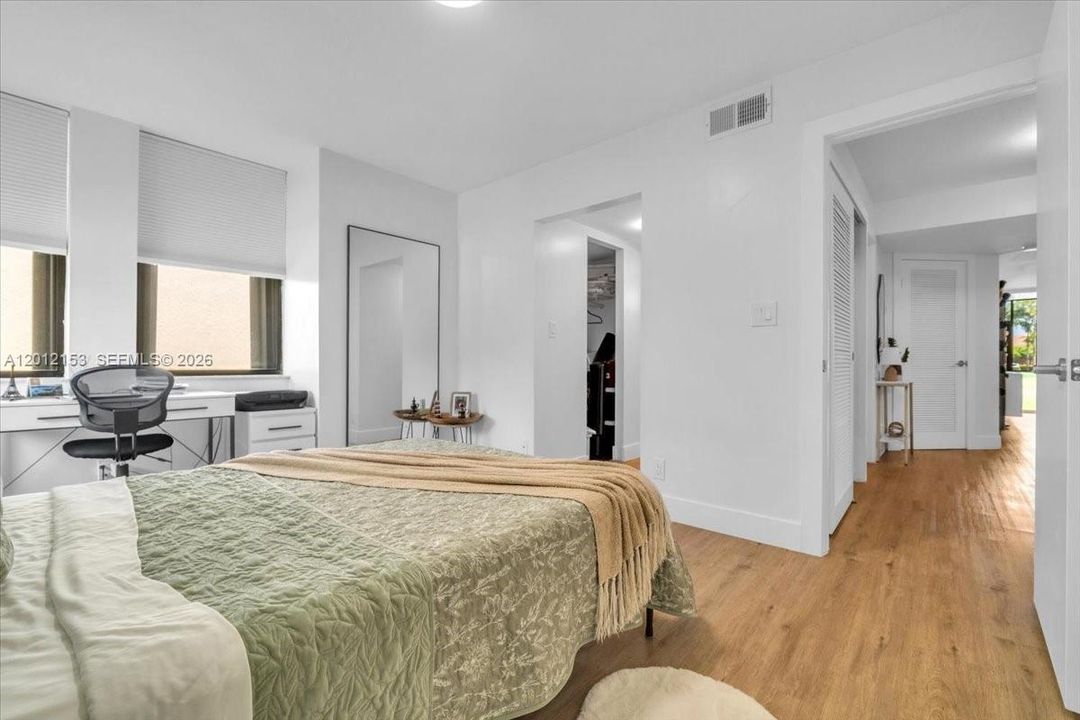 В аренду: $2,500 (2 спален, 2 ванн, 1099 Квадратных фут)