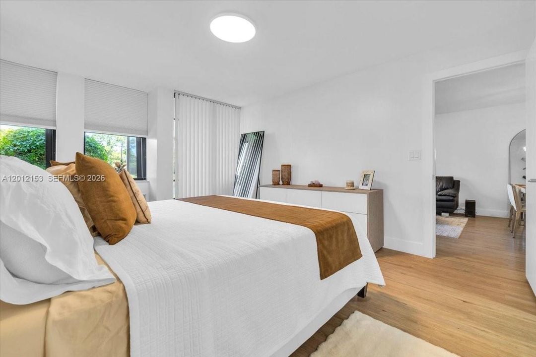 В аренду: $2,500 (2 спален, 2 ванн, 1099 Квадратных фут)