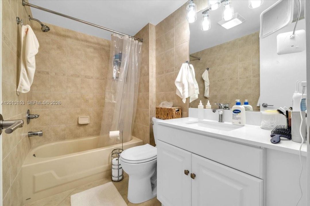 В аренду: $2,500 (2 спален, 2 ванн, 1099 Квадратных фут)
