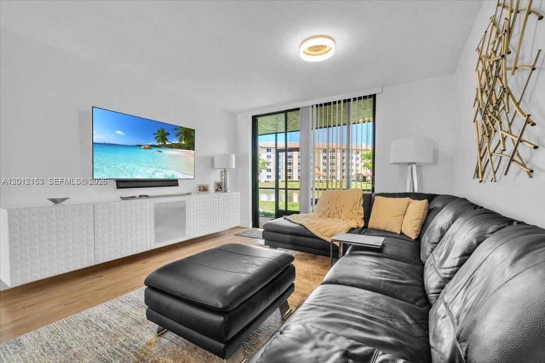 В аренду: $2,500 (2 спален, 2 ванн, 1099 Квадратных фут)