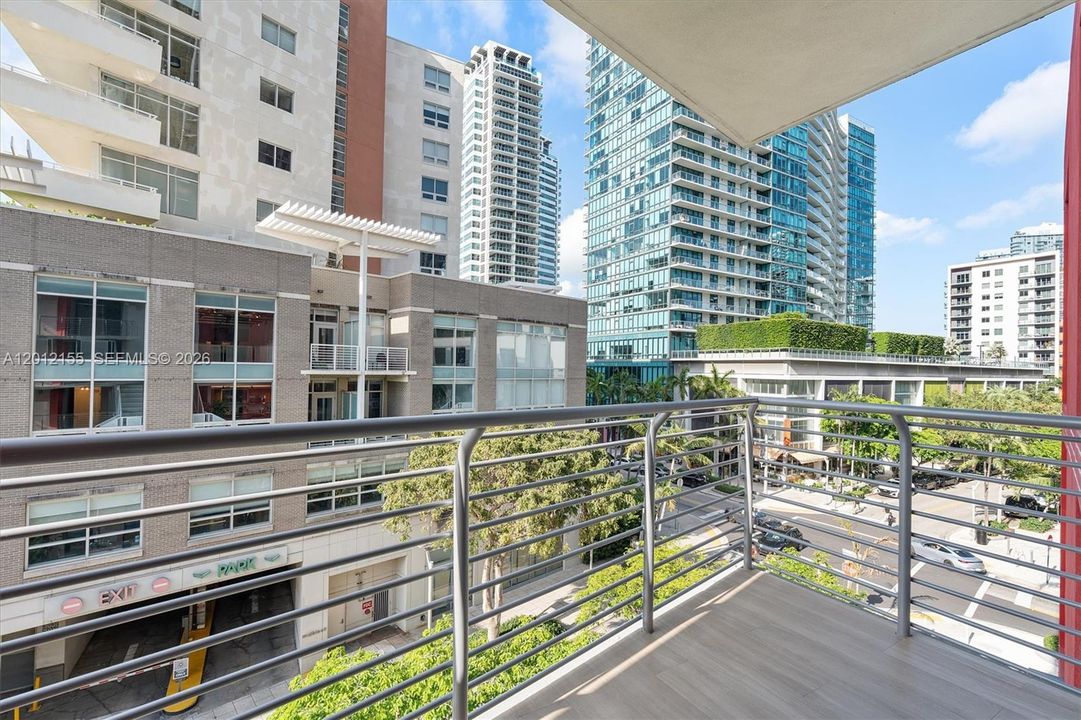 For Sale: $524,000 (0 beds, 1 baths, 461 Square Feet)