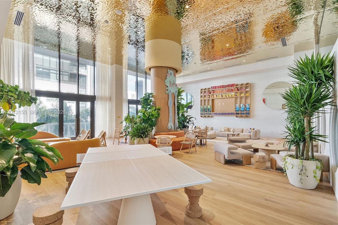 For Sale: $524,000 (0 beds, 1 baths, 461 Square Feet)