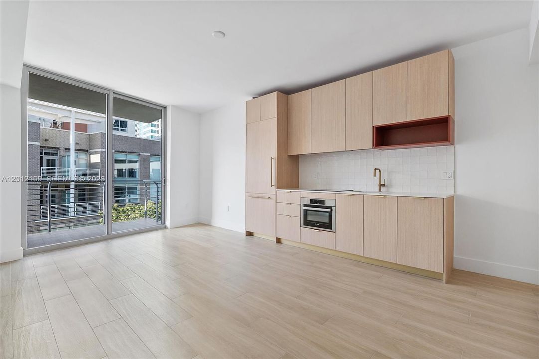 For Sale: $524,000 (0 beds, 1 baths, 461 Square Feet)
