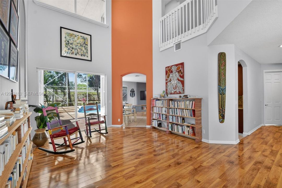 For Sale: $759,900 (5 beds, 3 baths, 2901 Square Feet)