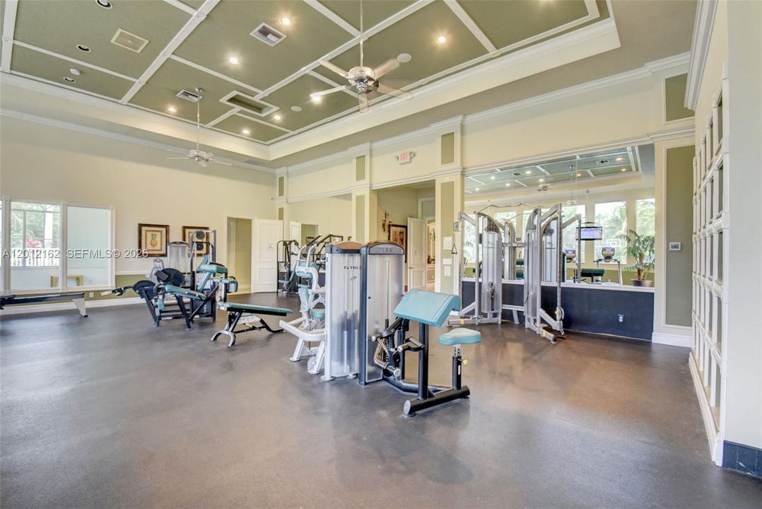 For Sale: $759,900 (5 beds, 3 baths, 2901 Square Feet)