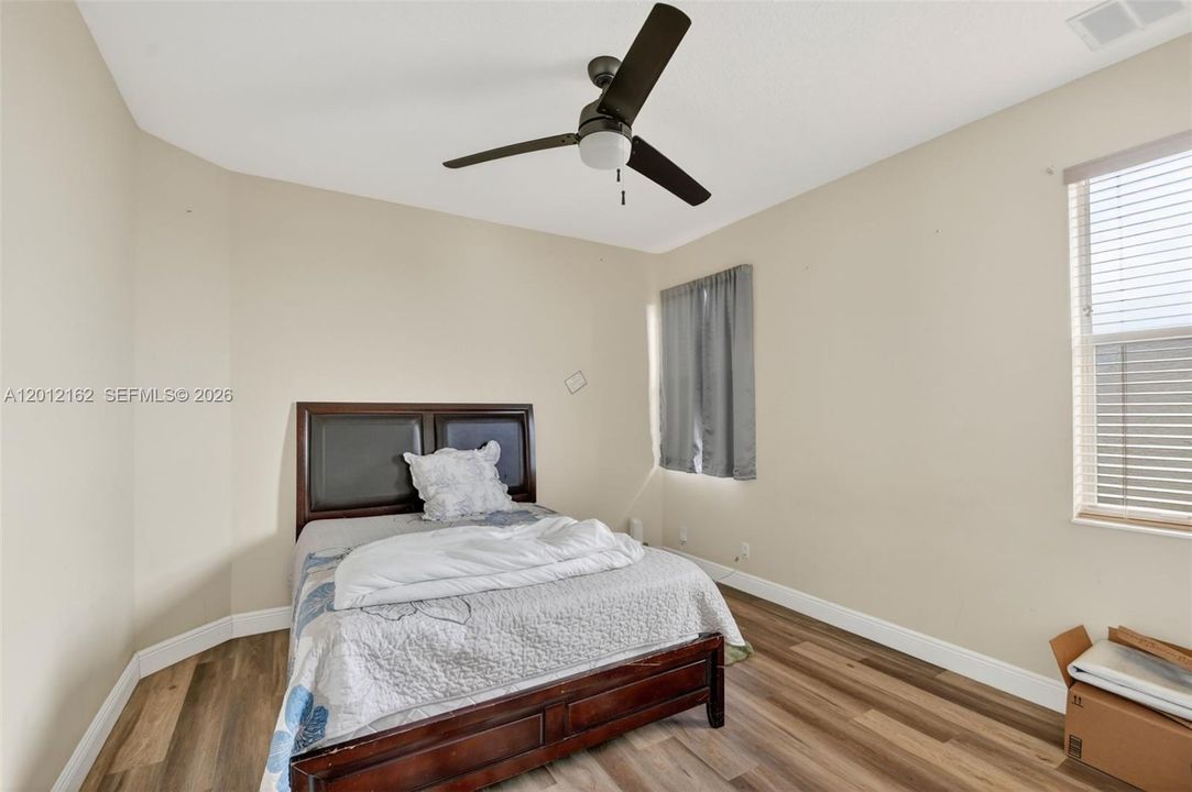 For Sale: $759,900 (5 beds, 3 baths, 2901 Square Feet)