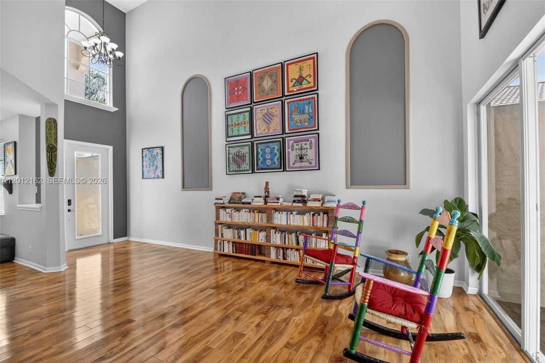 For Sale: $759,900 (5 beds, 3 baths, 2901 Square Feet)