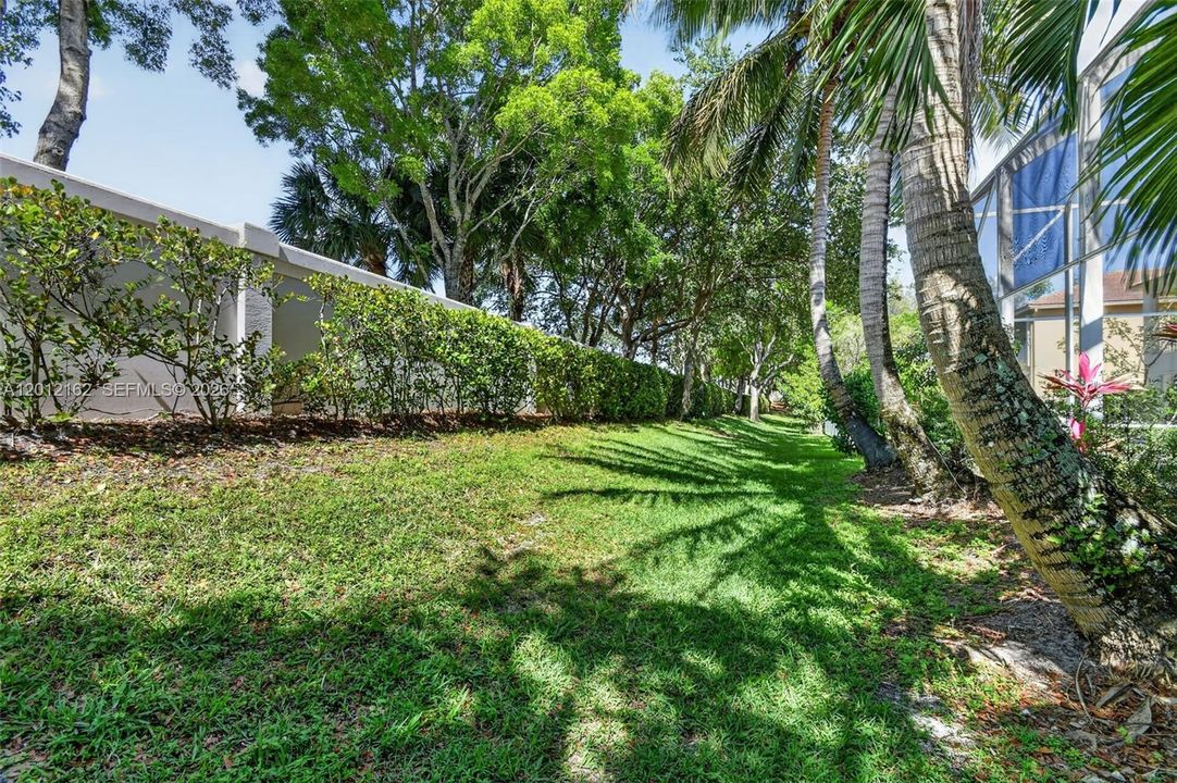 For Sale: $759,900 (5 beds, 3 baths, 2901 Square Feet)